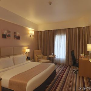 Deluxe Room Club Lounge